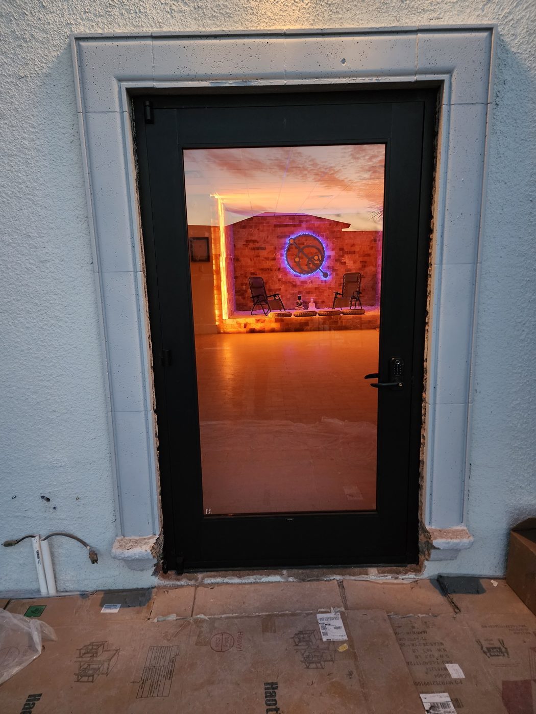 Custom glass installation, Dec 2022, Phoenix metro by Mad Touch Glass